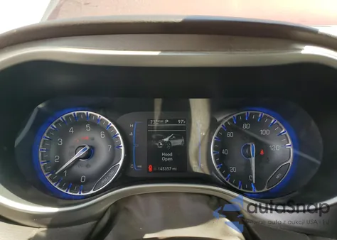 2017 Chrysler Pacifica Touring L z USA, uszkodzony, nr VIN 2C4RC1BG6HR621100